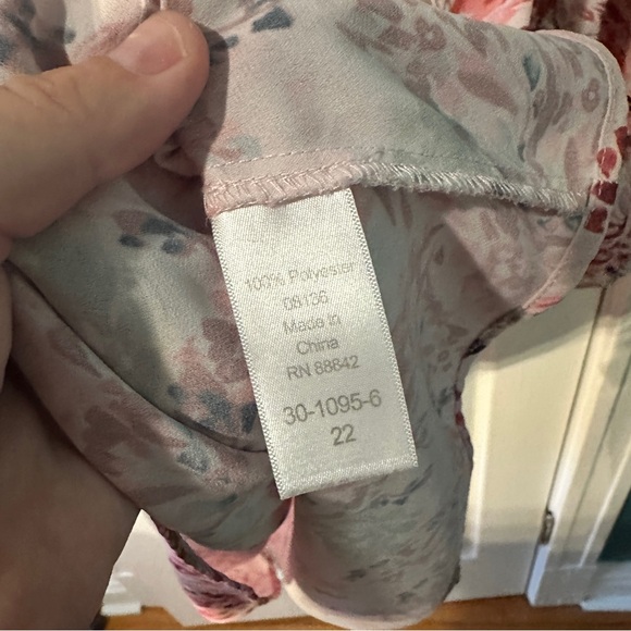 Ellos Women's Plus Size 22 Pink Floral Keyhole Neckline Tunic - Picture 4 of 8